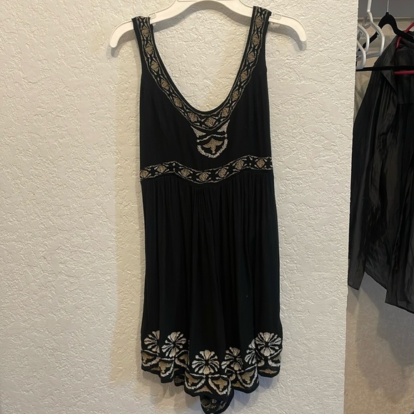 Abercrombie & Fitch Embroidered Romper Flagship Exclusive S - Picture 2 of 4